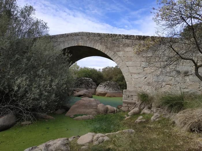 PUENTES DE PASIL Y LA CASILLA — foto 1